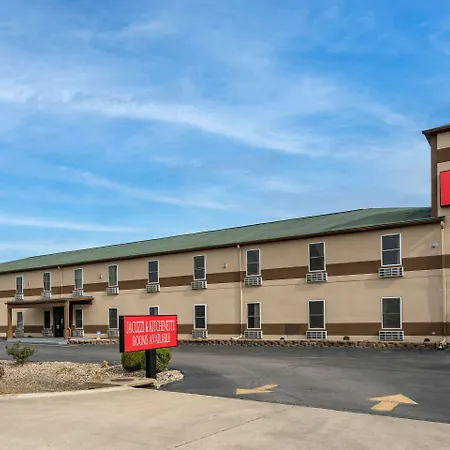 Econo Lodge Inn & Suites