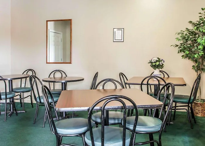 Hotel Econo & Granite - St Louis Granite City