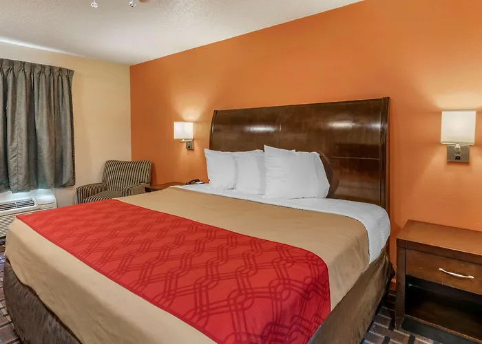 Econo & Granite - St Louis Hotel Granite City