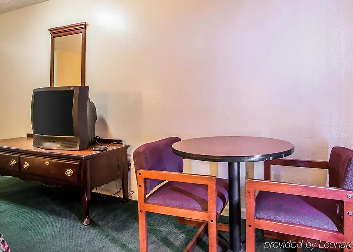 Econo & Granite - St Louis Hotel 3*